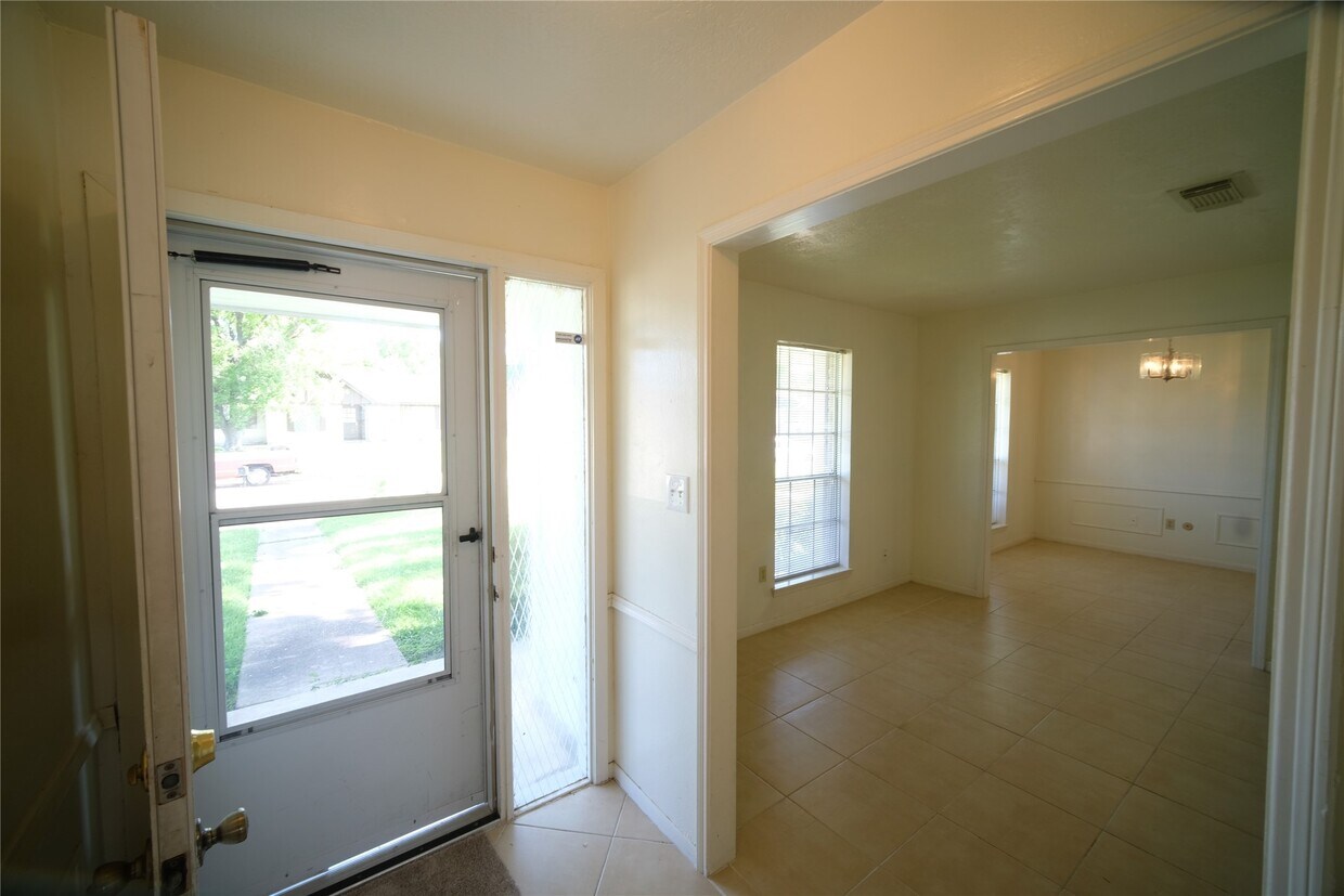 Foto del edificio - 12526 Lima Dr