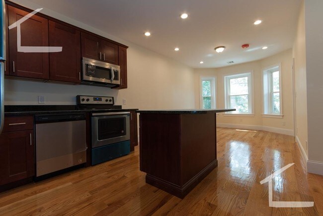 Foto del edificio - 79 Brighton Ave