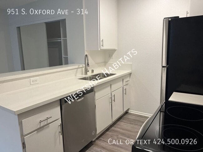 Foto del edificio - 951 Oxford Ave