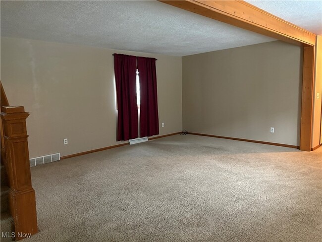 Building Photo - 518 Harger St