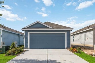 Building Photo - 385 Lucia Way