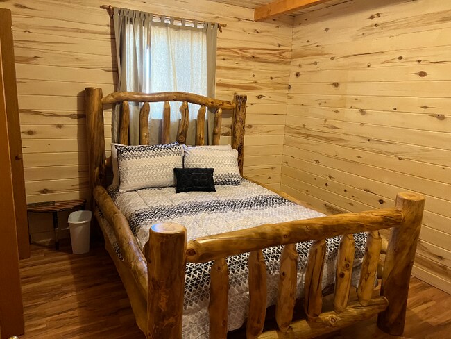 Building Photo - 254 Indian Head Dr