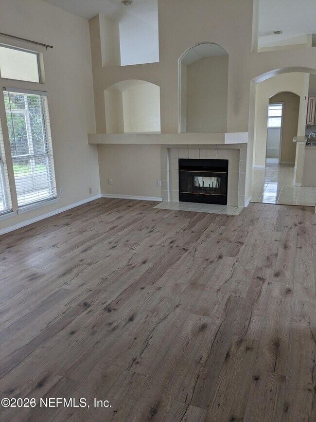 Foto del edificio - 14090 W Waverly Falls Ln