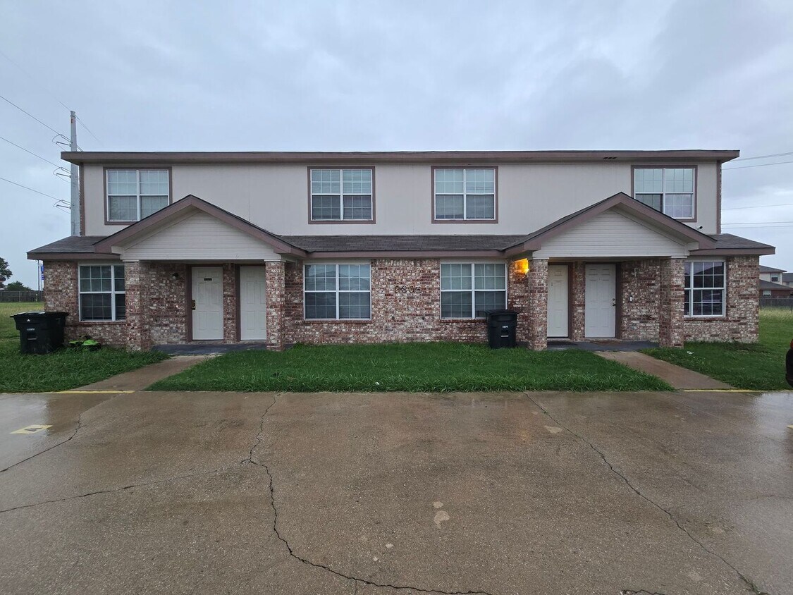 Foto principal - 2805 Kerrville Ct