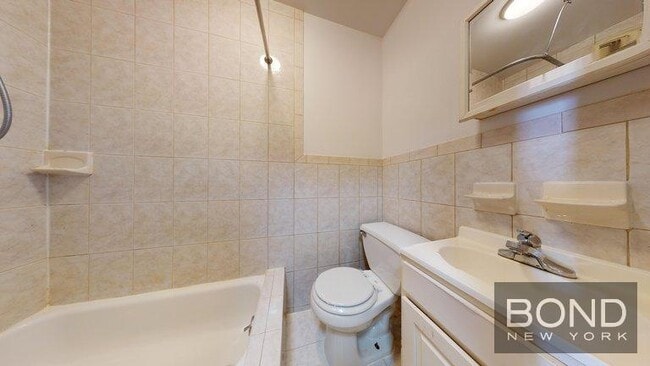 Foto del edificio - 405 W 50th St