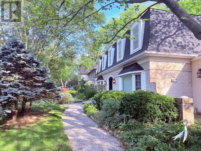 Photo du bâtiment - 145 Cairncroft Rd