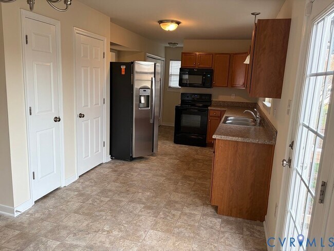 Foto del edificio - 1310 Rhode Island Ave