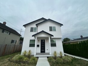 Building Photo - 3828 S Cushman Ave