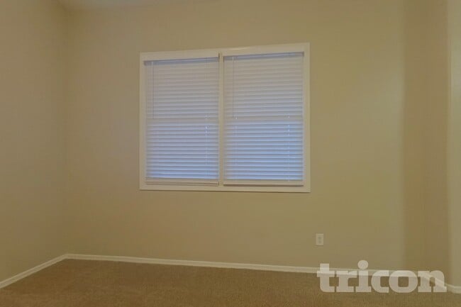 Building Photo - 3210 N 302nd Ct