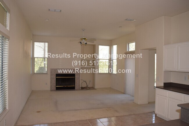 Foto del edificio - Granite Bay Home 3 Bed Plus Den