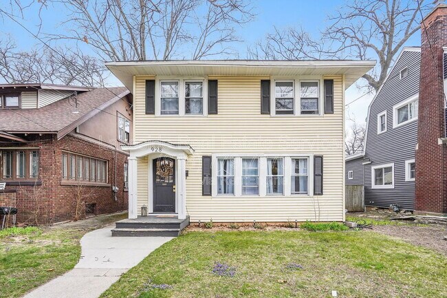 Foto del edificio - 928 Calvin Ave SE