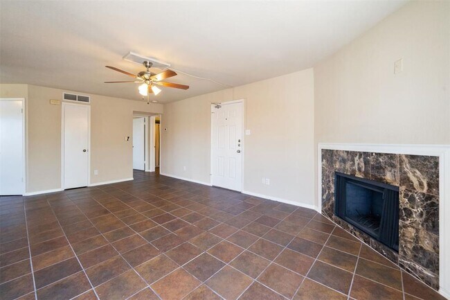 Building Photo - 10630 Westbrae Pkwy