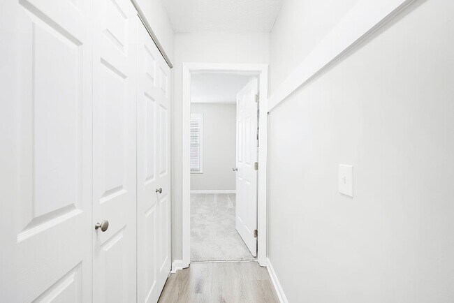Building Photo - 610 Brentmeadow Cir