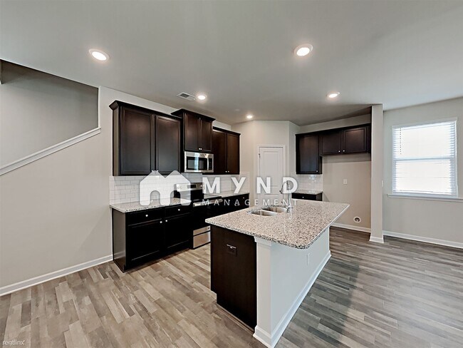 Foto del edificio - 3 br, 2.5 bath House - 1306 Sweetbriar Cir