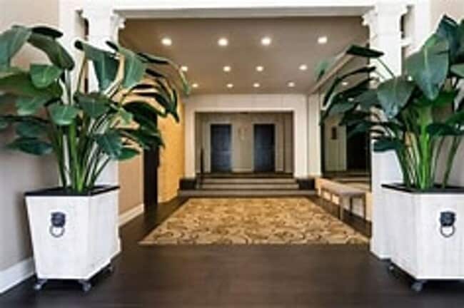 Building Photo - New Remodeled unit