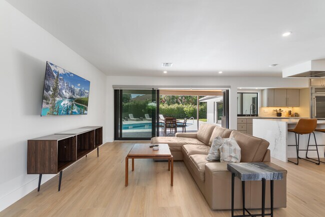 Foto del edificio - 820 Canary Walk