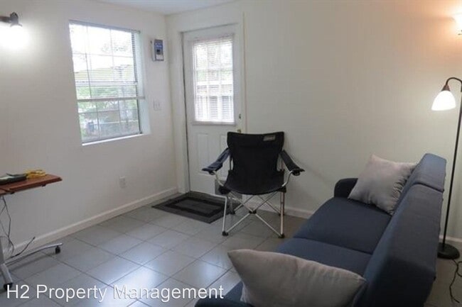 Photo - 811 Washington St House