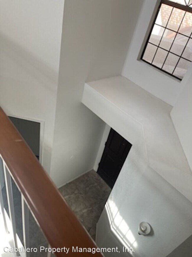Building Photo - 2 br, 2.5 bath House - 7756 S Rita Lane 21...
