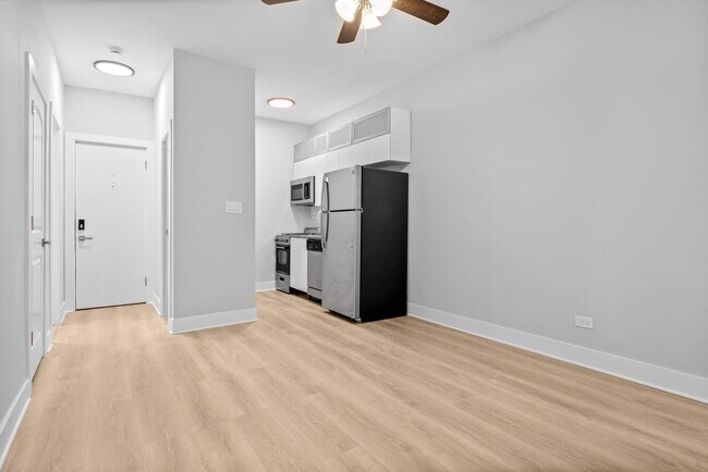 Foto del edificio - 7600 N Sheridan Rd