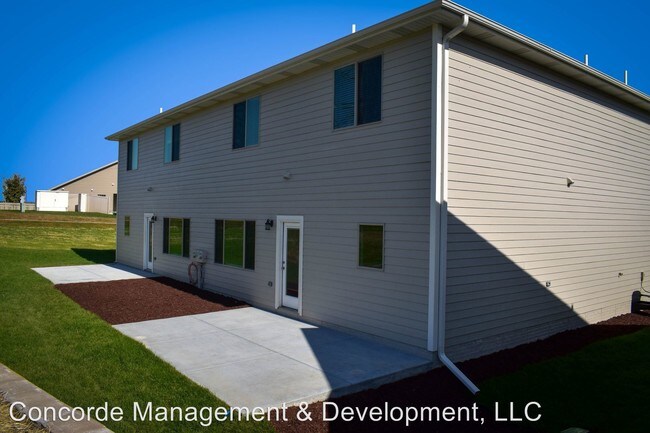 Foto del edificio - 7645 Greycliff Dr