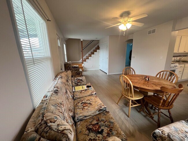 Foto del edificio - 17366 Tennyson St