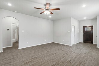 Building Photo - 8415 Balding Dr