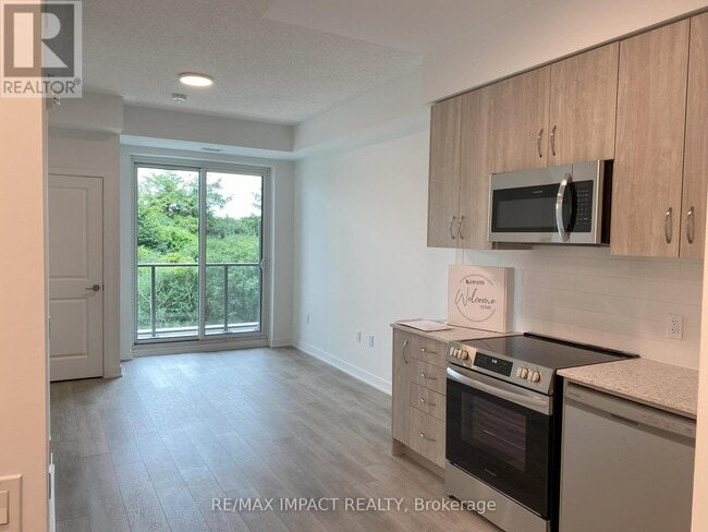 Building Photo - 385-385 Arctic Red Dr