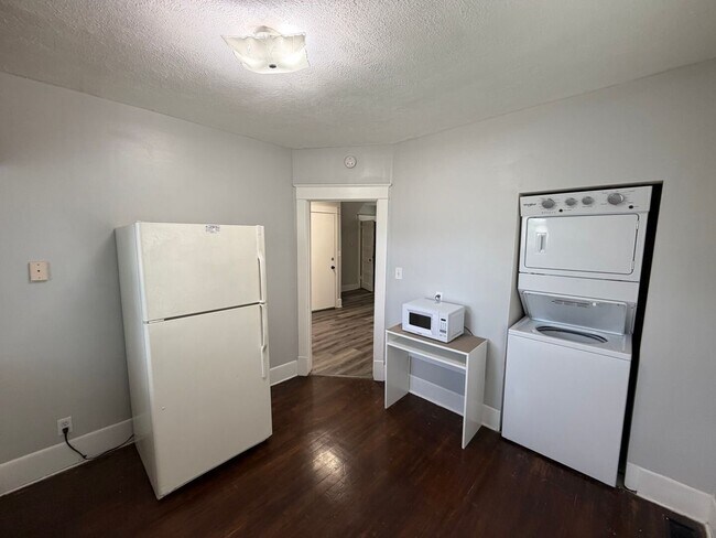 Foto del edificio - 2841 N 45th St