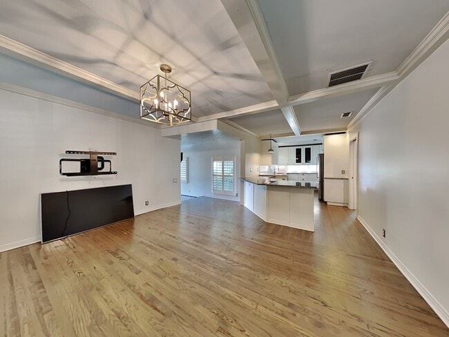 Foto del edificio - 8902 Redondo Dr