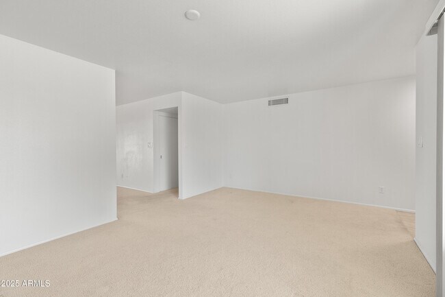 Building Photo - 3809 N 85th Pl