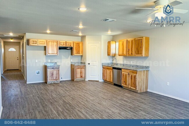 Foto del edificio - NEW 3 Bedroom Home ONLY $1,450 PER MONTH