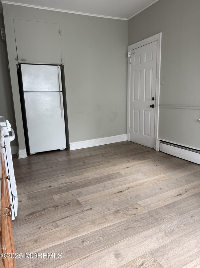 Building Photo - 42 Cottage Pl