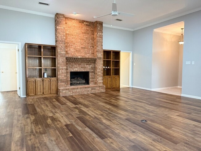 Foto del edificio - House For Rent