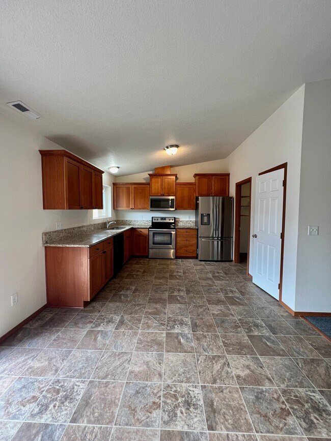 Building Photo - 293 Sowell Dr