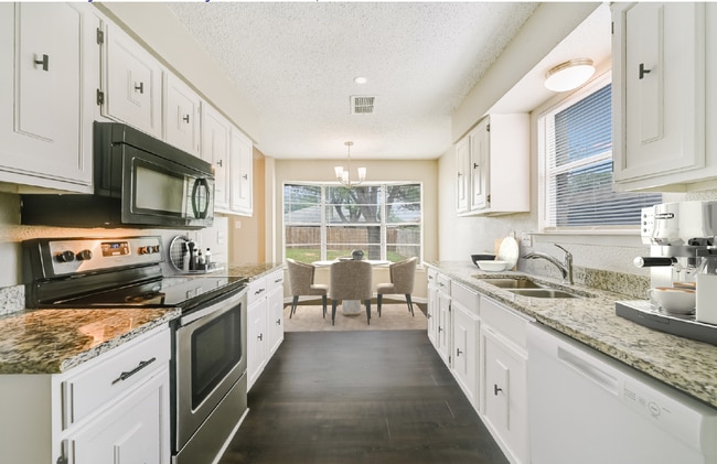 Foto del edificio - 14306 Ridge Point Dr