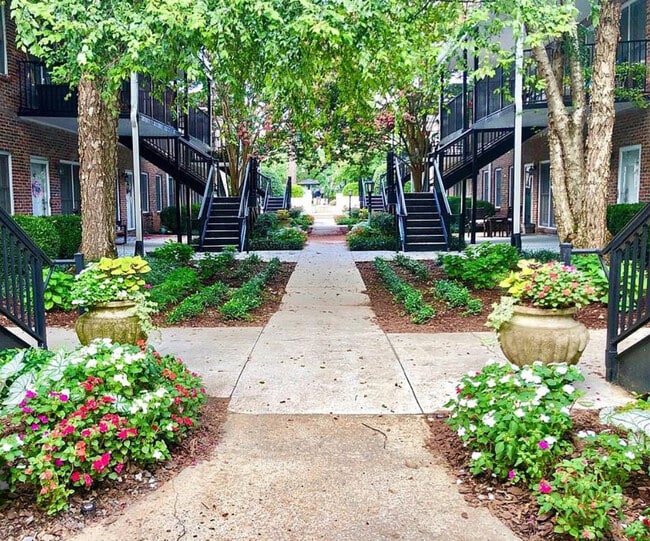 Foto del edificio - 3675 Peachtree Rd NE