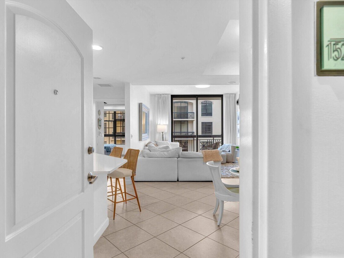 Foto principal - 801 S Olive Ave