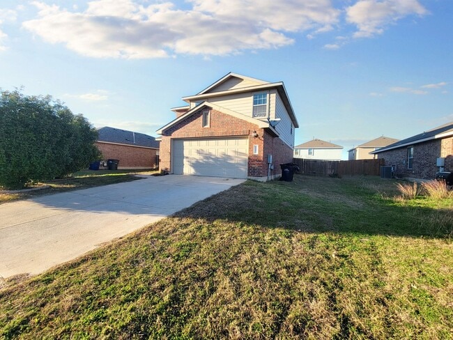 Building Photo - 1007 Ranchero Rd