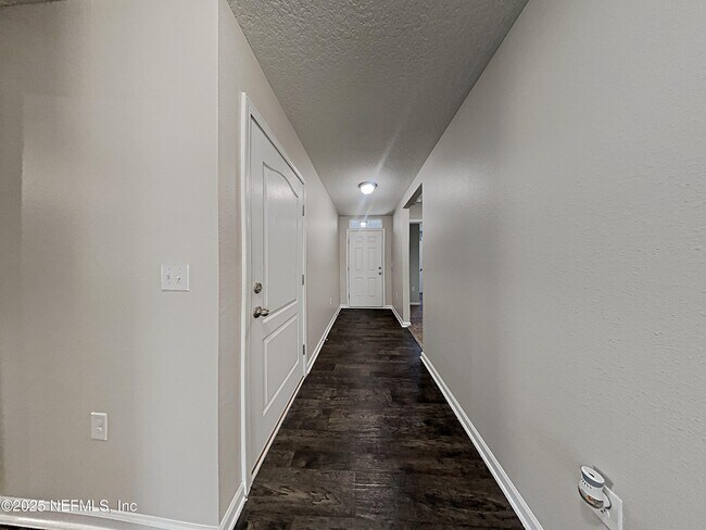 Foto del edificio - 3619 Derby Forest Dr