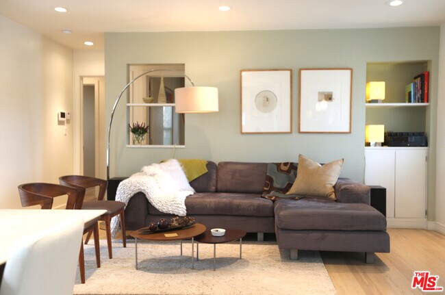 Foto del edificio - 2707 Westwood Blvd