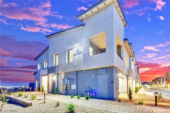 Foto del edificio - 600 N Carriage Hill Dr