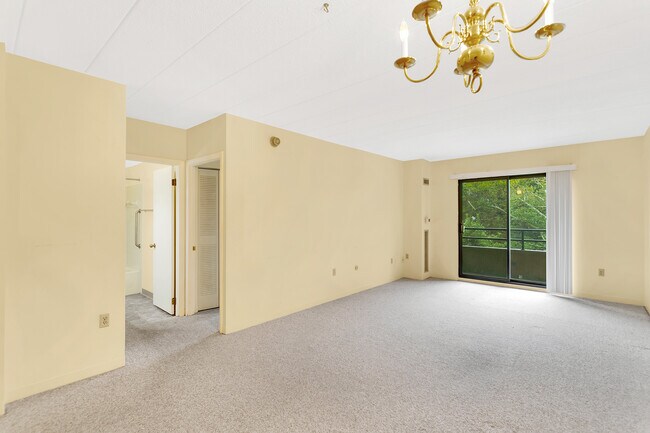 Foto del edificio - 5715 Beacon St