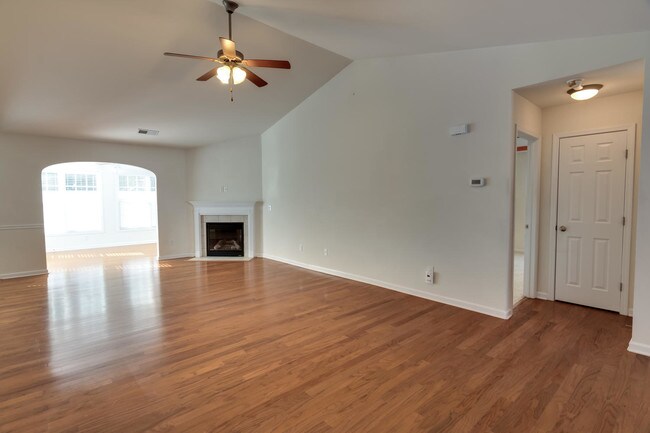 Building Photo - 1522 Langdon Village Dr