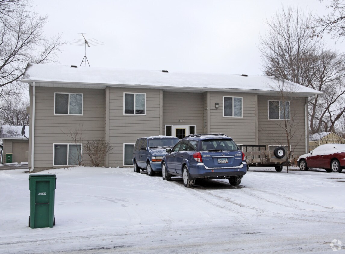 Foto del edificio - 807 5th Ave NE