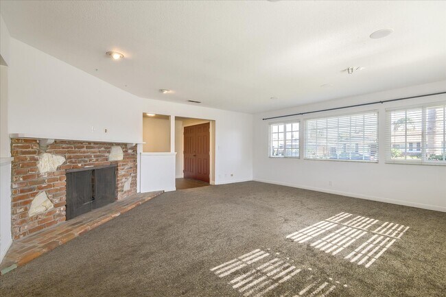 Building Photo - 13631 Fielding Dr