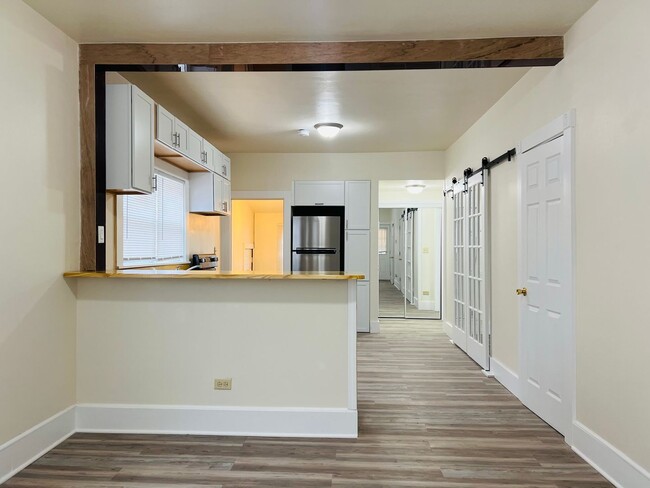 Building Photo - Elegant 3 bedroom, 2 Bath Single Family Home!