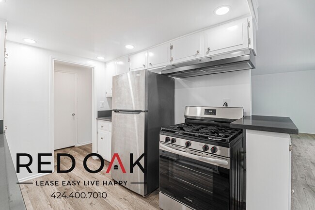 Foto del edificio - 4433 Colbath Ave