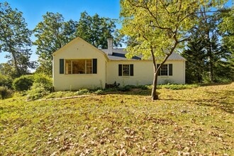 Building Photo - 139 Druid Dr