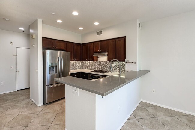 Building Photo - Serenity and Luxury Abound in Eastlake!