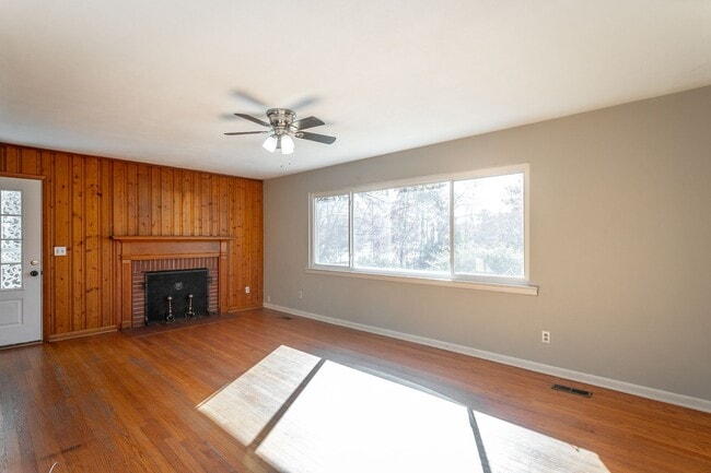 Photo - 3613 Old Ringgold Road House